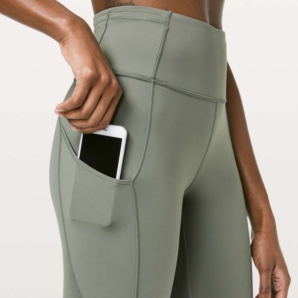 Lululemon Fast & Free Full Length Tight Non-Reflective 28"
Grey Sage size 2 EUC - Picture 4 of 11